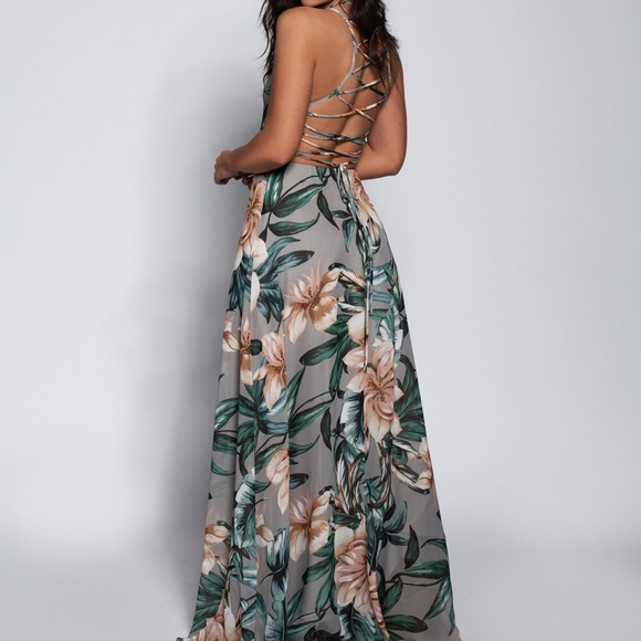 Lulus Dresses & Skirts - Long floral Maxi Dress